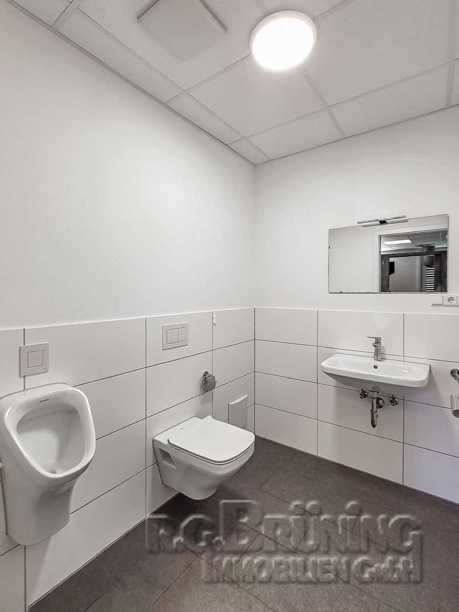 7 Mitarbeiter WC