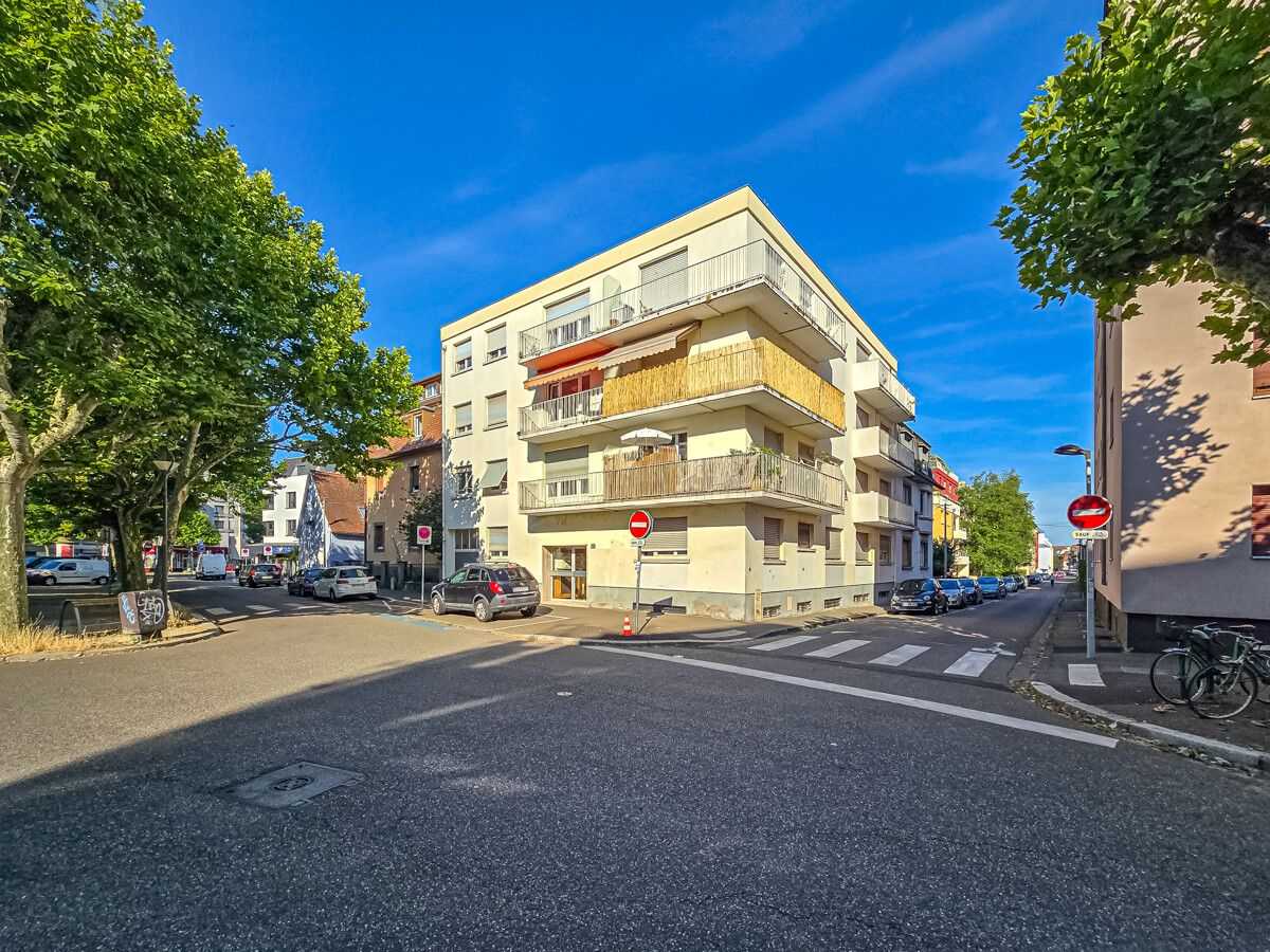 Straßenansicht