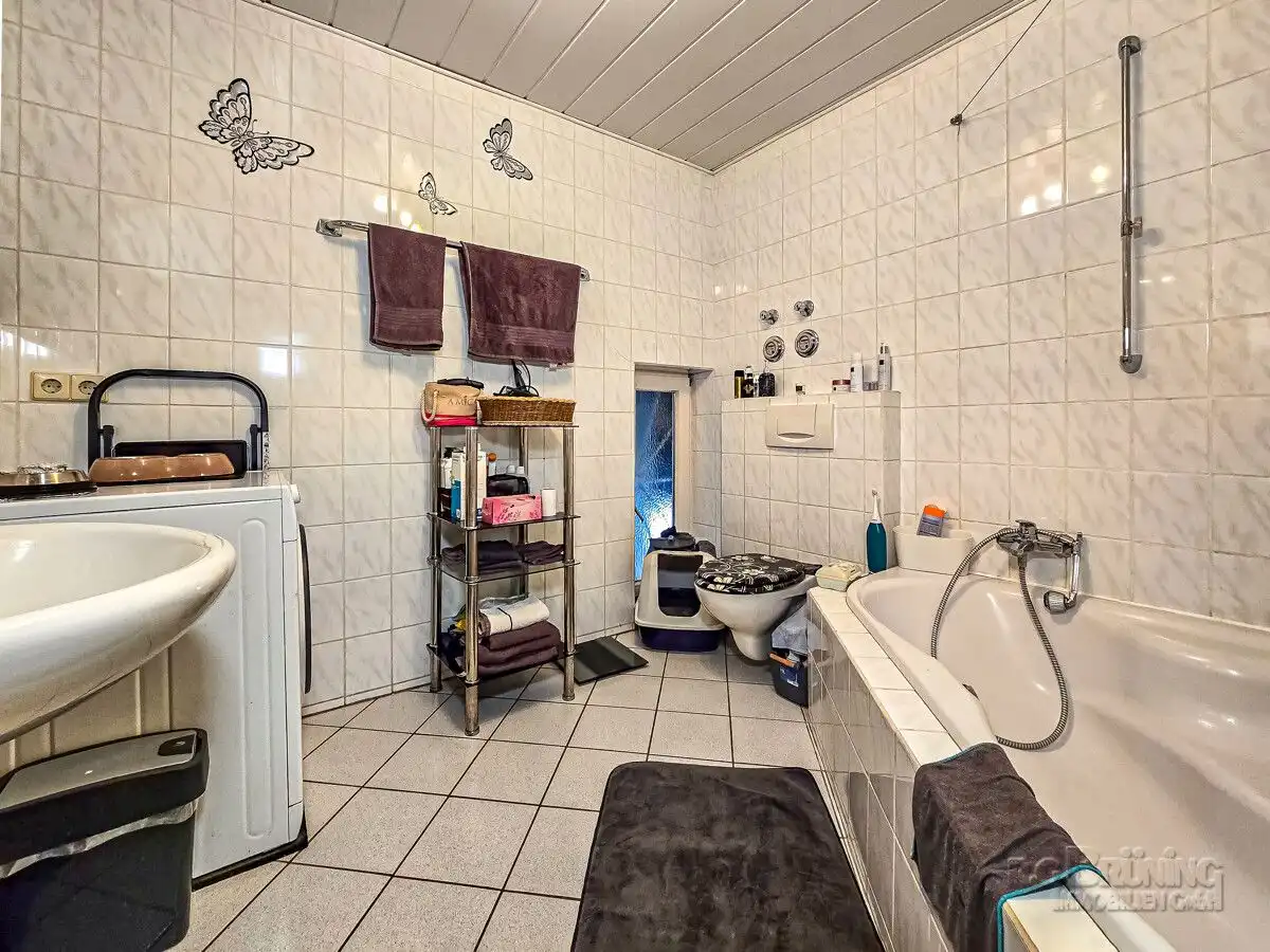 Badezimmer Anbau DG