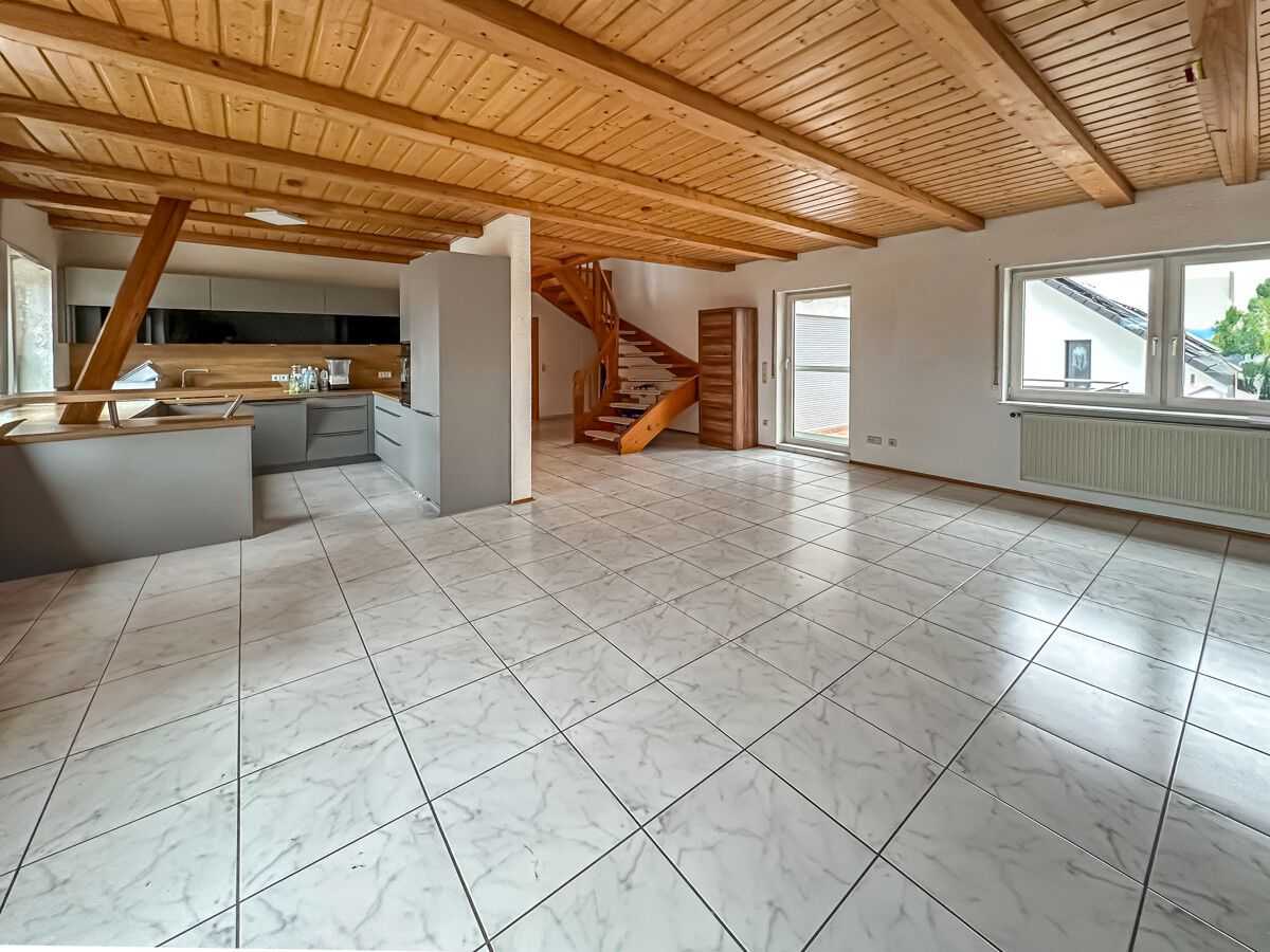 Salon ouvert et spacieux