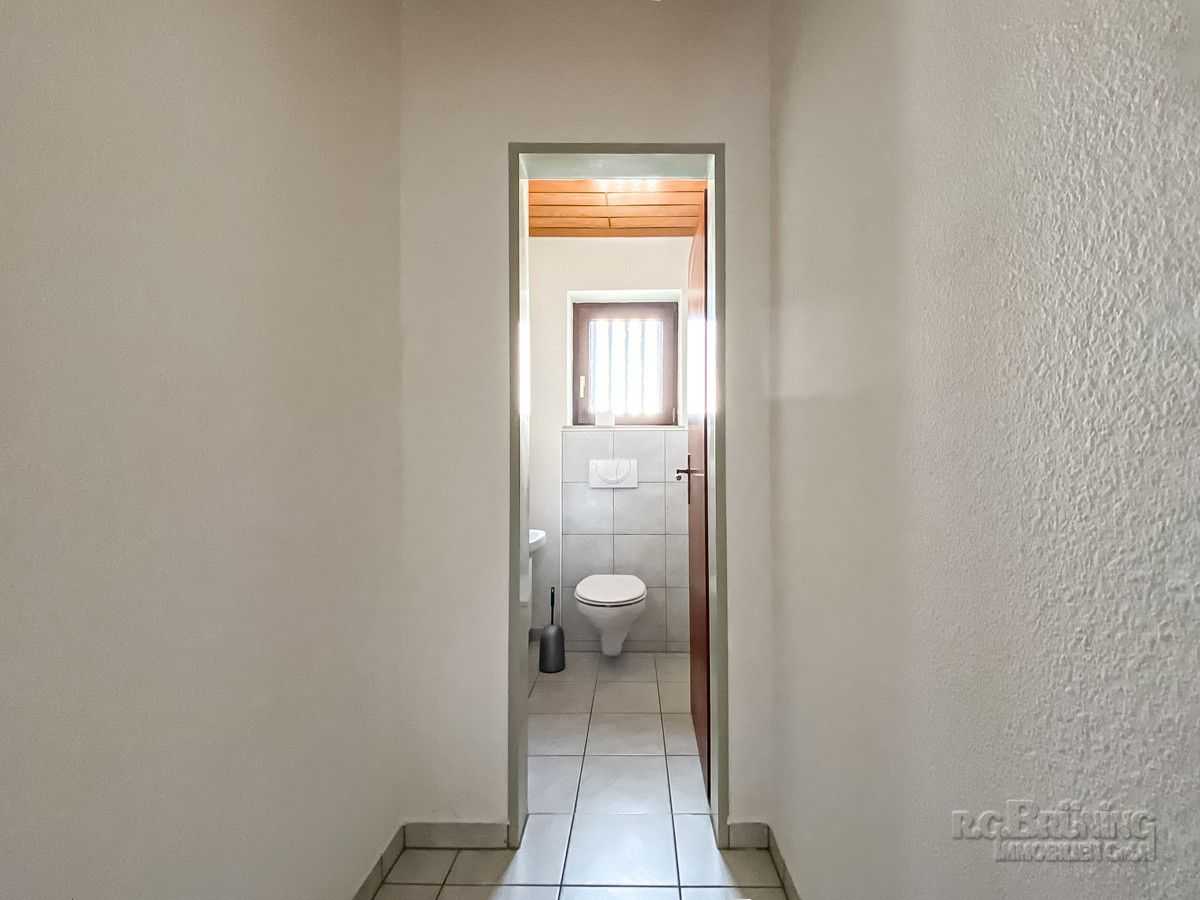 Vestiaire et WC séparé
