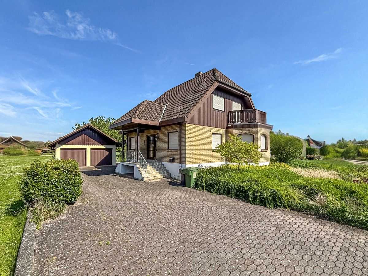 Straßenansicht