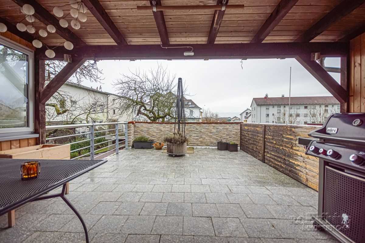 Terrasse sur le toit (partiellement couverte)