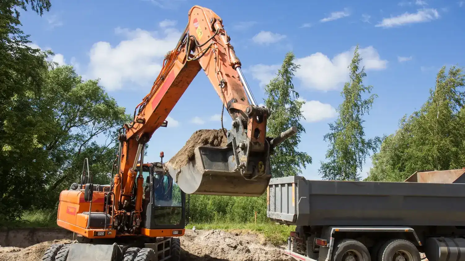 Schutzmaßnahmen bei Arbeiten mit schwerem Gerät an Grundstücksgrenze